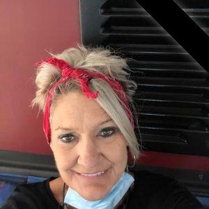 Meet your Posher, Stacy